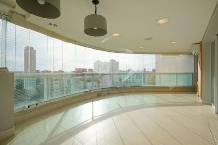 Apartamento à venda com 3 quartos, 249m² em Vila Sofia, São Paulo