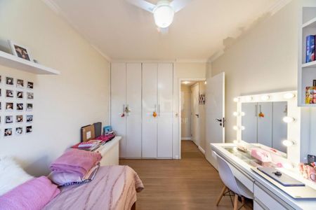 Apartamento à venda com 136m², 4 quartos e 3 vagas
