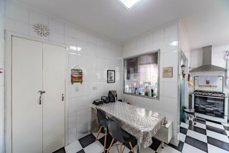 Apartamento à venda com 136m², 4 quartos e 3 vagas