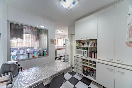 Apartamento à venda com 136m², 4 quartos e 3 vagas