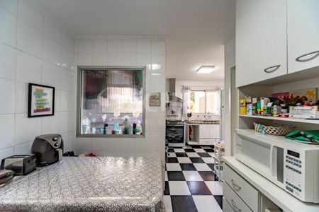 Apartamento à venda com 136m², 4 quartos e 3 vagas