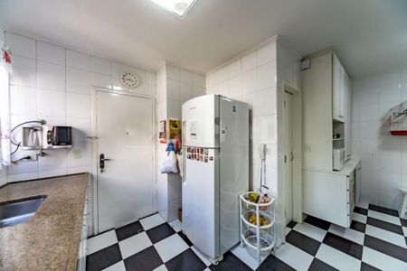 Apartamento à venda com 136m², 4 quartos e 3 vagas