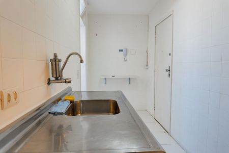 Cozinha de apartamento à venda com 2 quartos, 53m² em Maracanã, Rio de Janeiro