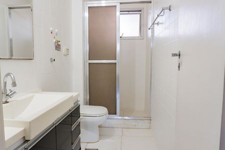 Apartamento à venda com 53m², 2 quartos e 1 vaga Apartamento à venda com 53m², 2 quartos e 1 vagaBanheiro da Suíte