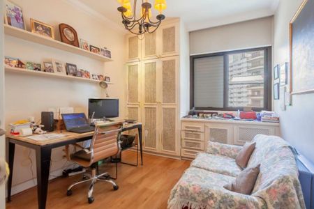 Apartamento à venda com 143m², 2 quartos e 2 vagas