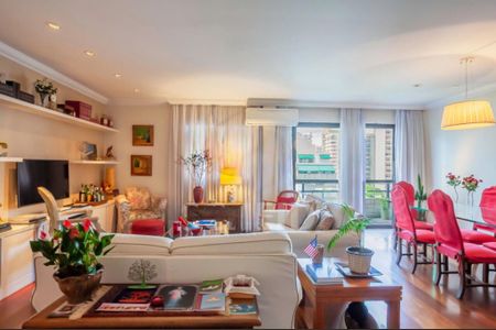 Apartamento à venda com 143m², 2 quartos e 2 vagas