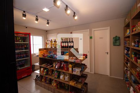 Mercadinho de apartamento para alugar com 1 quarto, 27m² em Vila Ema, São Paulo