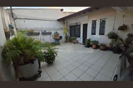 Casa à venda com 3 quartos, 97m² em Balneário São Francisco, Diadema