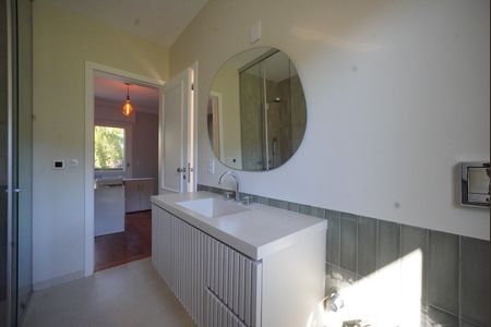 Casa para alugar com 300m², 5 quartos e 2 vagasBanheiro Demi-Suíte 1e2