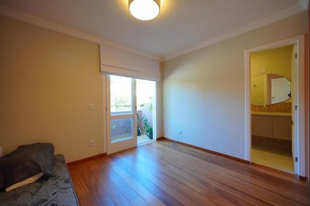 Casa para alugar com 300m², 5 quartos e 2 vagasSuíte 1