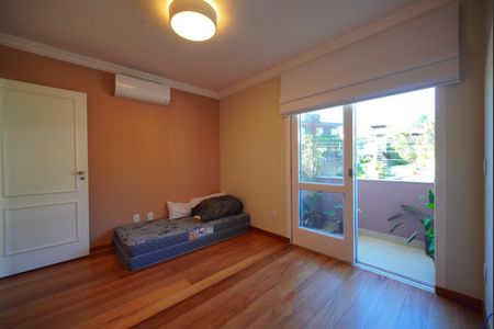 Casa para alugar com 300m², 5 quartos e 2 vagasSuíte 1