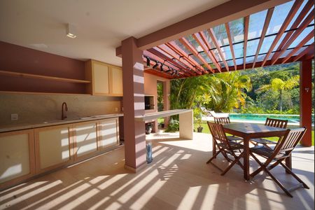 Casa para alugar com 300m², 5 quartos e 2 vagasEspaço Gourmet