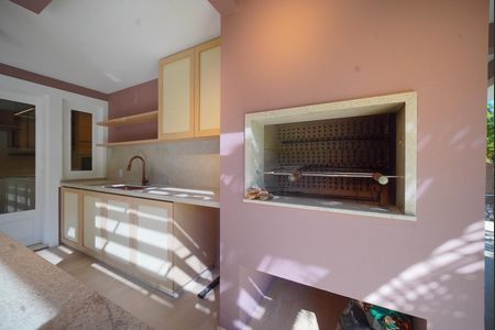 Casa para alugar com 300m², 5 quartos e 2 vagasChurrasqueira