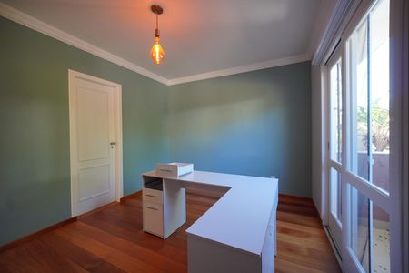 Casa para alugar com 300m², 5 quartos e 2 vagasDemi-Suíte 1