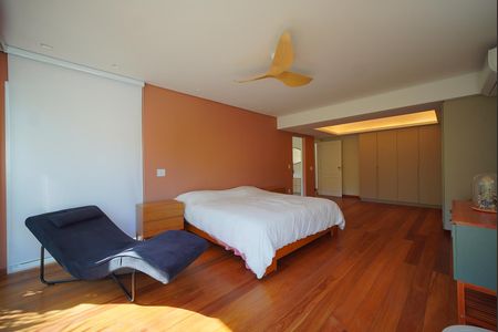 Casa para alugar com 300m², 5 quartos e 2 vagasSuíte 2
