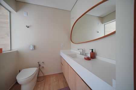Casa para alugar com 300m², 5 quartos e 2 vagasBanheiro da Suíte 2
