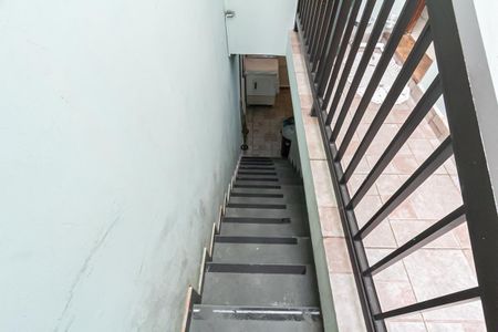 Casa para alugar com 247m², 3 quartos e 4 vagas Casa para alugar com 247m², 3 quartos e 4 vagasEscada Garagem