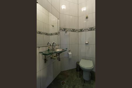 Casa para alugar com 247m², 3 quartos e 4 vagas Casa para alugar com 247m², 3 quartos e 4 vagasLavabo