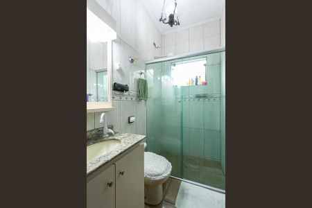 Casa para alugar com 247m², 3 quartos e 4 vagas Casa para alugar com 247m², 3 quartos e 4 vagasBanheiro Social