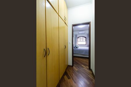 Casa para alugar com 247m², 3 quartos e 4 vagas Casa para alugar com 247m², 3 quartos e 4 vagasCloset da Suíte