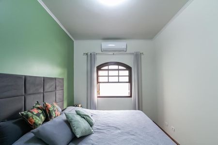 Casa para alugar com 247m², 3 quartos e 4 vagas Casa para alugar com 247m², 3 quartos e 4 vagasSuíte