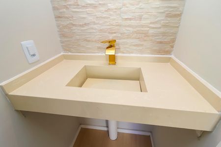Apartamento à venda com 37m², 2 quartos e sem vaga Apartamento à venda com 37m², 2 quartos e sem vagaBanheiro