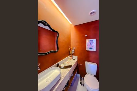 Apartamento à venda com 82m², 2 quartos e 1 vaga Apartamento à venda com 82m², 2 quartos e 1 vagaLavabo