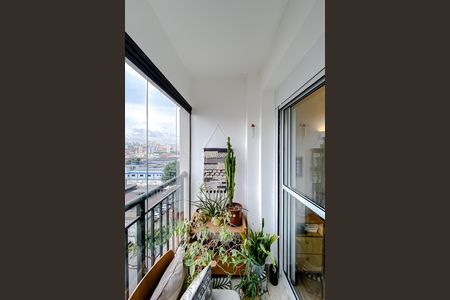 Apartamento à venda com 82m², 2 quartos e 1 vaga Apartamento à venda com 82m², 2 quartos e 1 vagaVaranda da Suíte