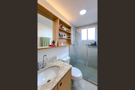 Apartamento à venda com 82m², 2 quartos e 1 vaga Apartamento à venda com 82m², 2 quartos e 1 vagaBanheiro da Suíte