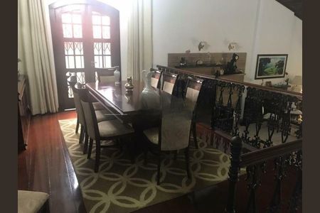 Casa à venda com 5 quartos, 800m² em Campo Belo, São Paulo