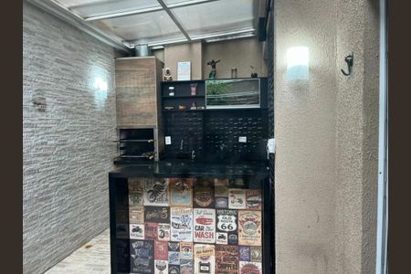 Casa à venda com 115m², 3 quartos e 2 vagas