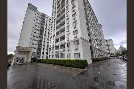 Apartamento para alugar com 69m², 2 quartos e 1 vagaFachada