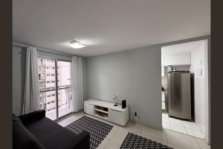 Sala de apartamento para alugar com 2 quartos, 69m² em Barra Olímpica, Rio de Janeiro