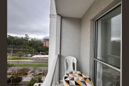 Apartamento para alugar com 69m², 2 quartos e 1 vagaVaranda