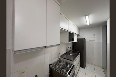 Apartamento para alugar com 69m², 2 quartos e 1 vagaCozinha e Área de Serviço