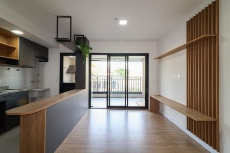 Sala de apartamento para alugar com 3 quartos, 91m² em Bairro das Palmeiras, Campinas