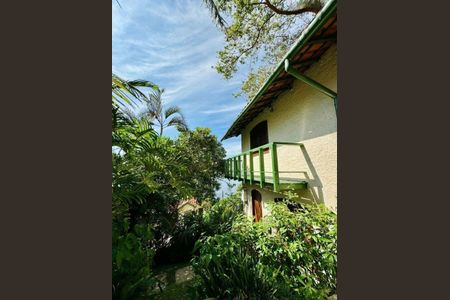 Casa à venda com 960m², 5 quartos e 1 vaga