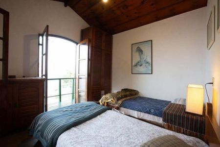 Casa à venda com 960m², 5 quartos e 1 vaga