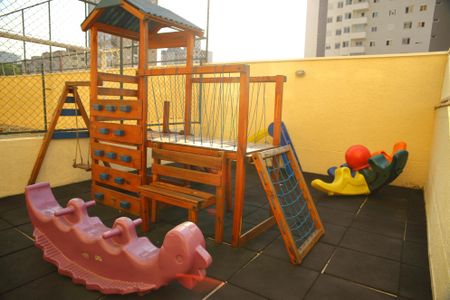 Apartamento à venda com 107m², 3 quartos e 2 vagasÁrea comum - Playground