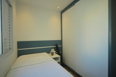 Apartamento à venda com 107m², 3 quartos e 2 vagasQuarto 2 