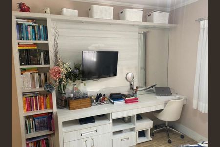 Casa à venda com 3 quartos, 156m² em Vila Paulista, São Paulo