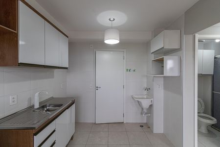 Apartamento para alugar com 32m², 2 quartos e sem vaga Apartamento para alugar com 32m², 2 quartos e sem vagaSala/Cozinha/Área de Serviço