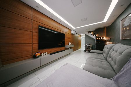 Sala de casa à venda com 3 quartos, 160m² em Vila Salete, São Paulo