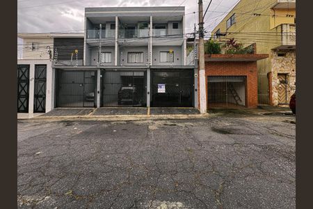 Fachada de casa à venda com 3 quartos, 160m² em Vila Salete, São Paulo
