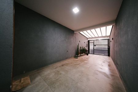 Garagem de casa à venda com 3 quartos, 160m² em Vila Salete, São Paulo