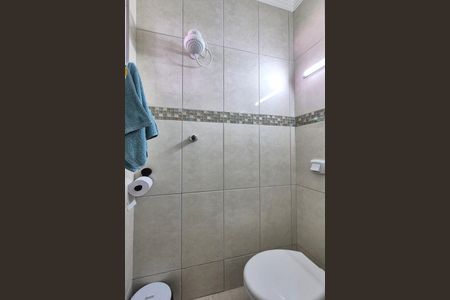 Casa à venda com 250m², 3 quartos e 2 vagas Casa à venda com 250m², 3 quartos e 2 vagasBanheiro da Suíte