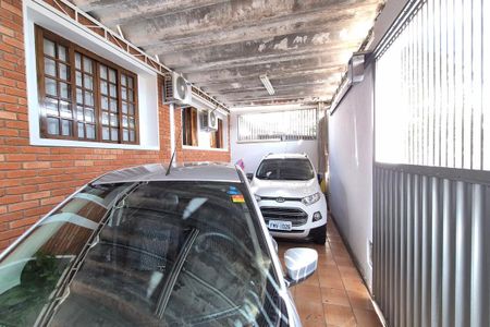 Casa à venda com 250m², 3 quartos e 2 vagas Casa à venda com 250m², 3 quartos e 2 vagasGaragem