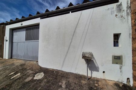 Casa à venda com 250m², 3 quartos e 2 vagas Casa à venda com 250m², 3 quartos e 2 vagasFachada do Prédio
