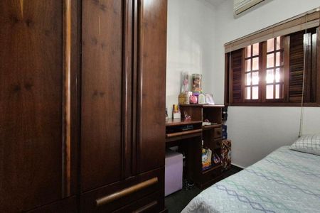 Casa à venda com 250m², 3 quartos e 2 vagas Casa à venda com 250m², 3 quartos e 2 vagasQuarto 3