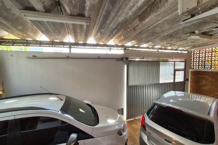 Casa à venda com 250m², 3 quartos e 2 vagas Casa à venda com 250m², 3 quartos e 2 vagasVista do Quarto 3